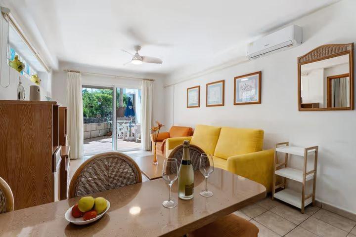 001, Club Atlantis, Puerto Colon, Adeje Apartment Адехе Екстериор снимка